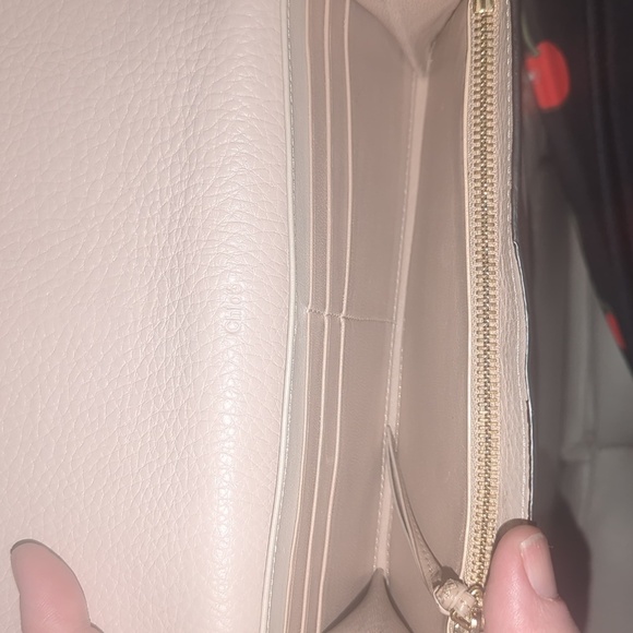 Chloé Luxury Pebbled Leather Wallet – Soft Pink, Like New  Retail $675. - Picture 9 of 11